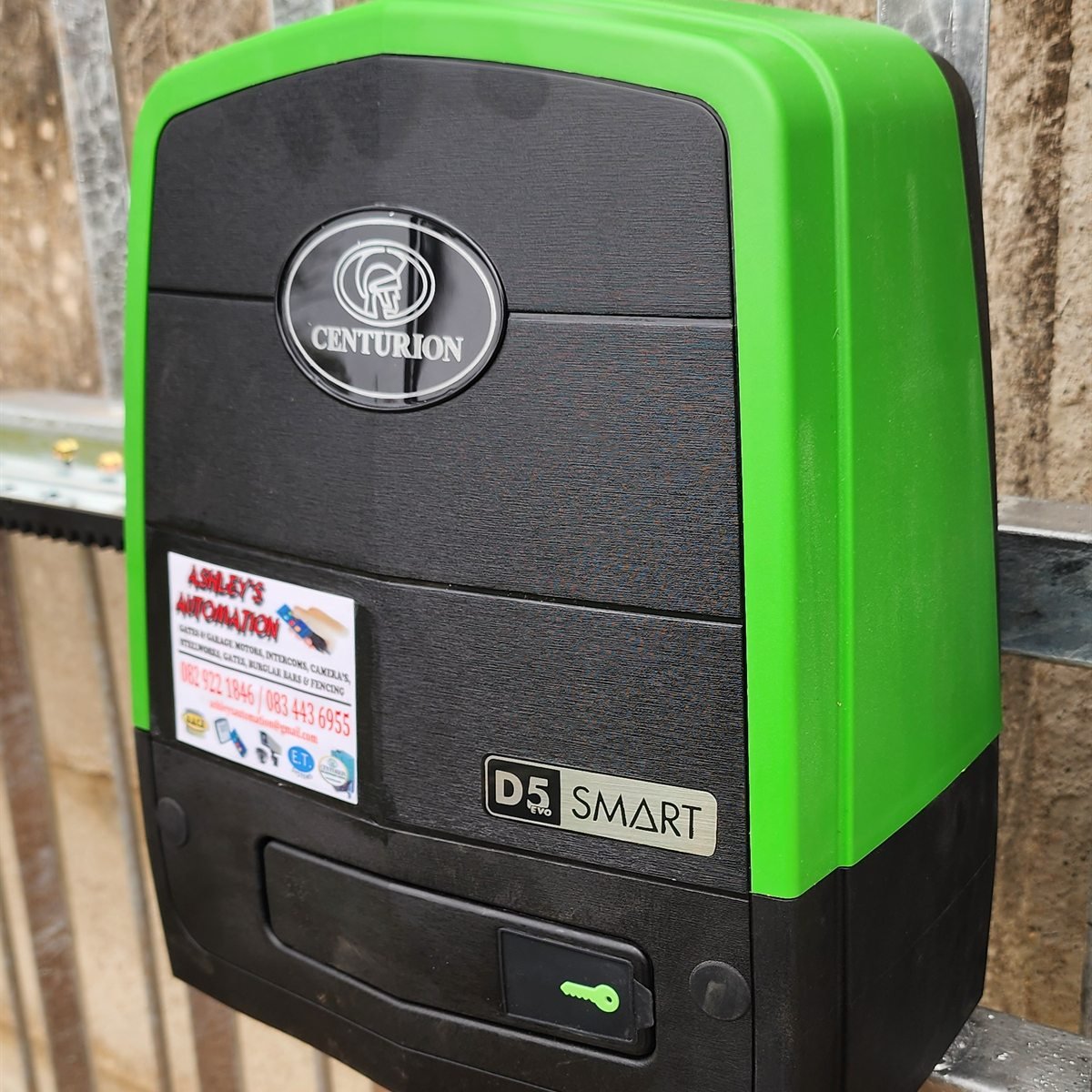 Green 12V DC sliding gate motor with manual release
